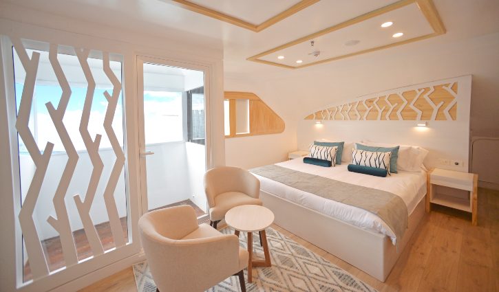 Sea Star Journey Galapagos Balcony suite matrimonial